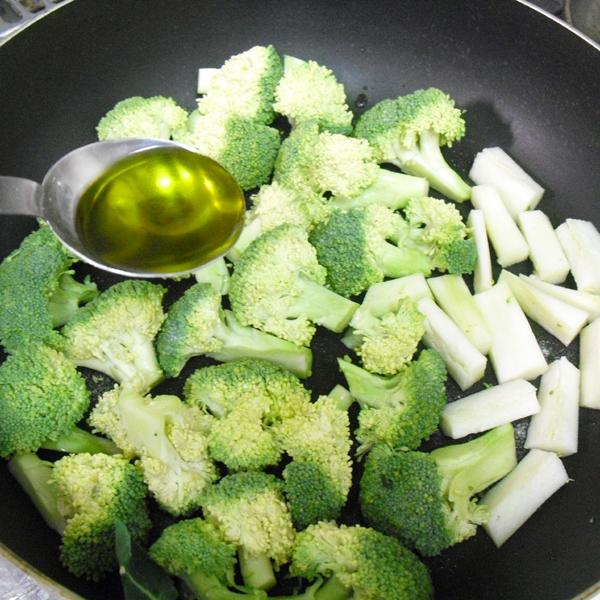 チュニジア産有機エキストラバージンオリーブオイル